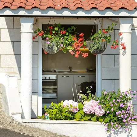 아파트 Tinker Bell *